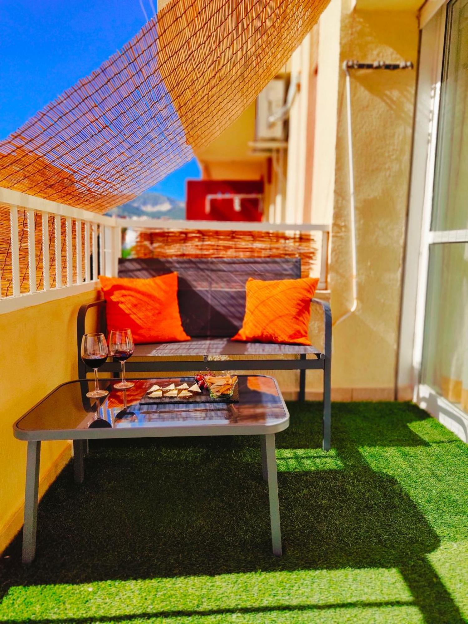 Terraza De Iris Apartment เบนัลมาเดนา ภายนอก รูปภาพ